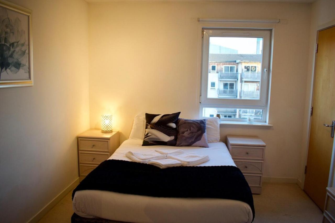 Apartment 2 Bedroom Flat With Balcony Views Of Arthur's Seat Edinburgh