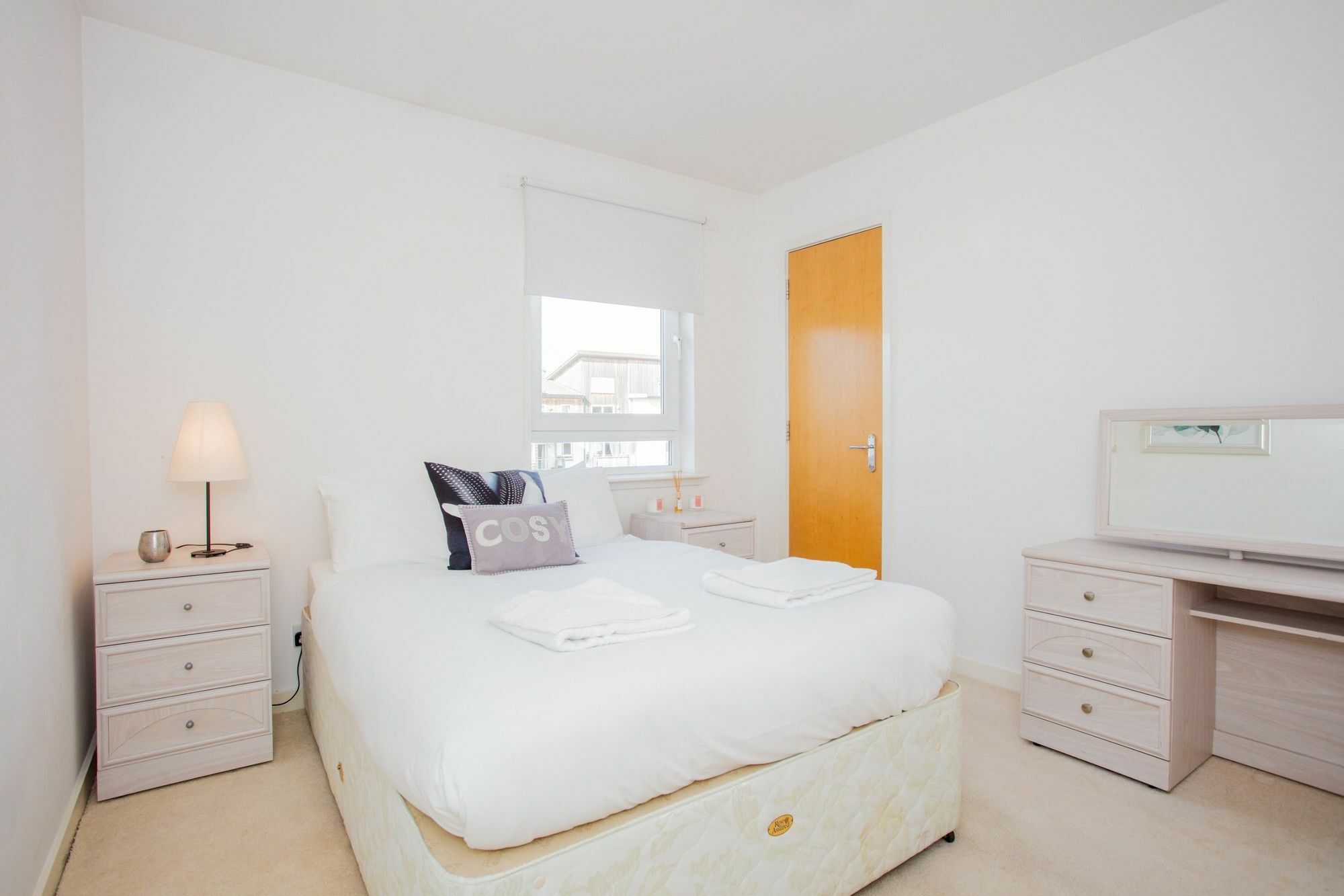2 Bedroom Flat With Balcony Views Of Arthur's Seat Apartment Edinburgh